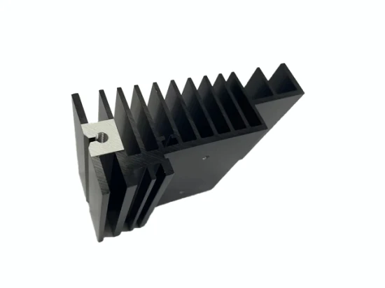 Usinage de perçage CNC Dissipateurs de chaleur extrudés en aluminium Produits électroniques Radiateur de solution thermique Dissipateurs de chaleur en aluminium avec placage anodisé